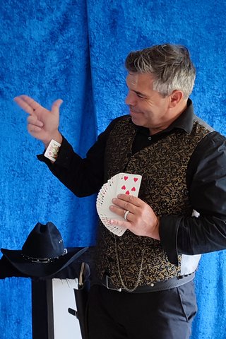 Zauberer und Falschspieler in WesternShow